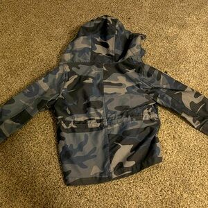 Burberry boys blue camo jacket